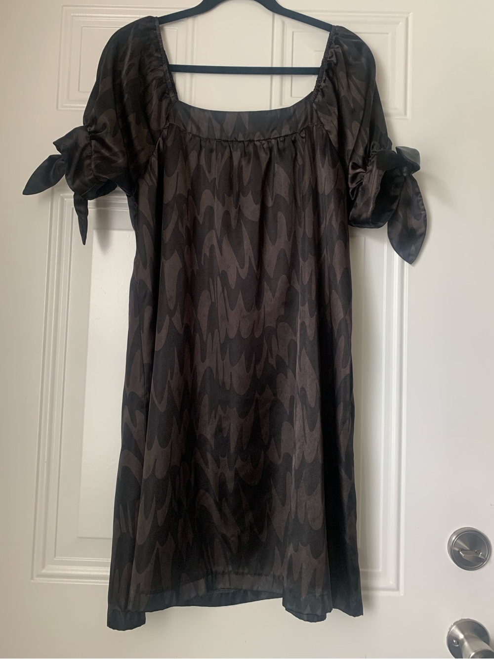 Boutique Black and Charcoal Print Satin  Midi Dress Size M